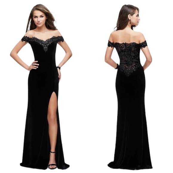 La Femme Long Maxi Evening Gown Black Velvet off Shoulder Size 14